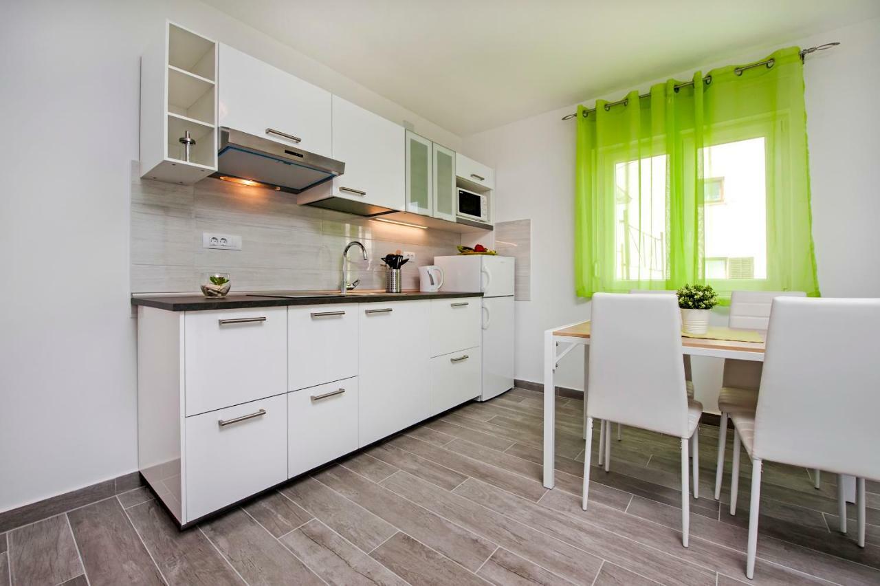 Apartment And Studio Tereza Ρόβινι Εξωτερικό φωτογραφία