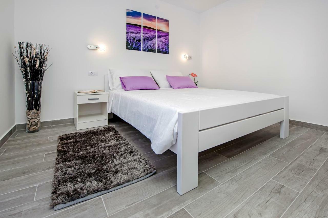Apartment And Studio Tereza Ρόβινι Εξωτερικό φωτογραφία