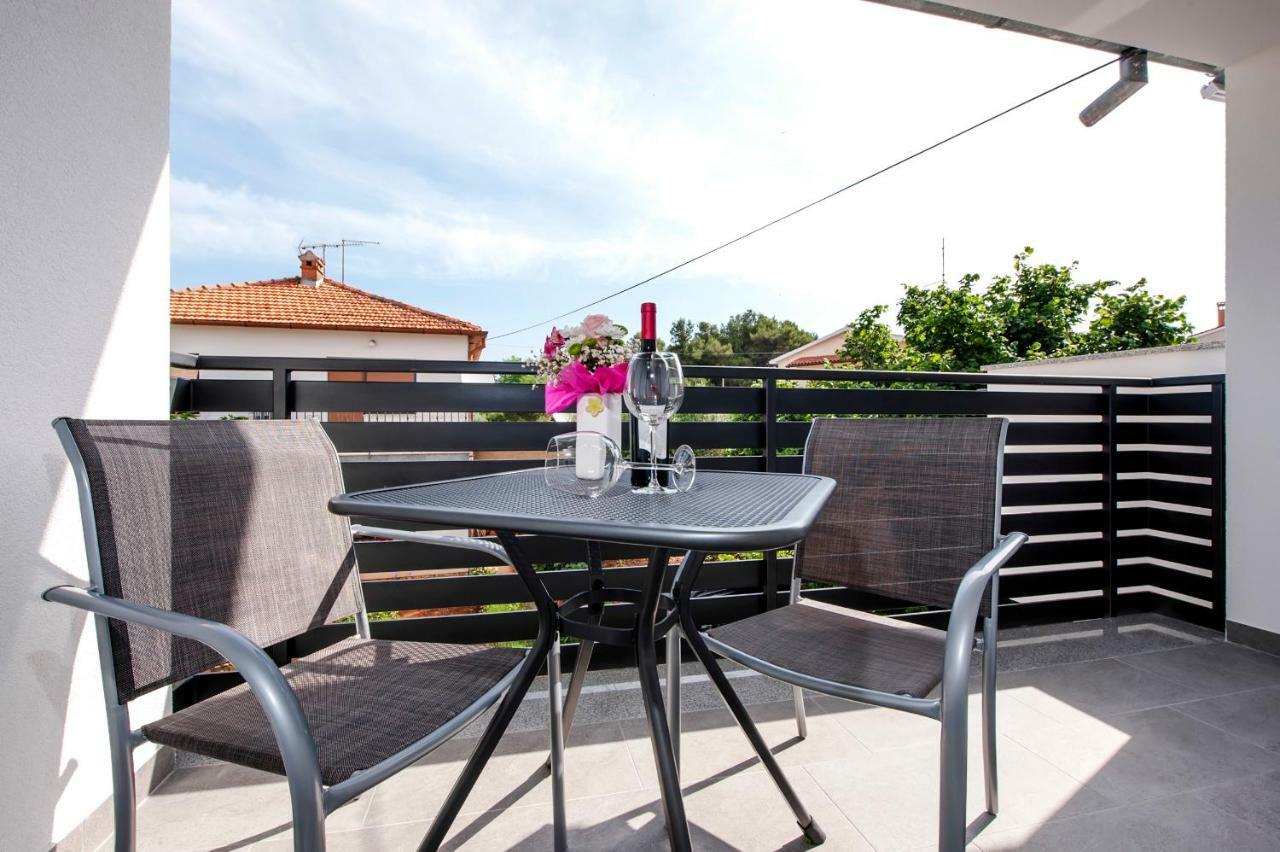 Apartment And Studio Tereza Ρόβινι Εξωτερικό φωτογραφία
