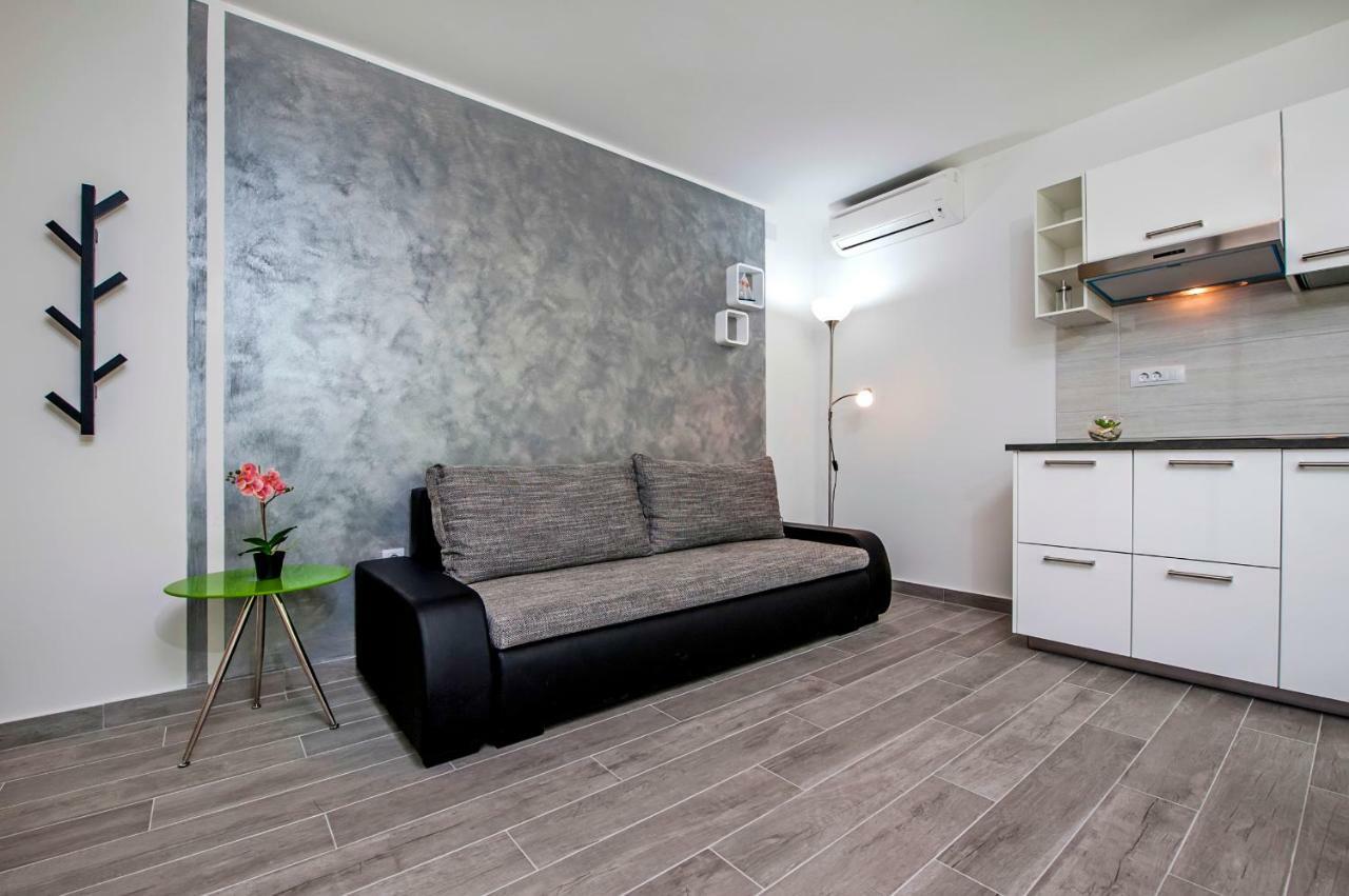 Apartment And Studio Tereza Ρόβινι Εξωτερικό φωτογραφία