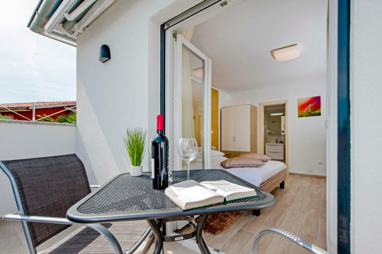 Apartment And Studio Tereza Ρόβινι Εξωτερικό φωτογραφία