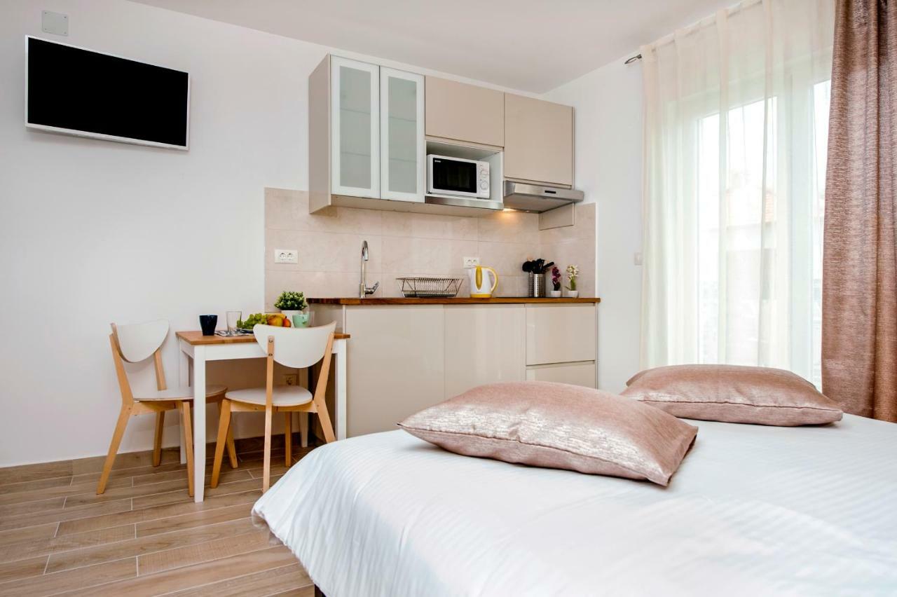 Apartment And Studio Tereza Ρόβινι Εξωτερικό φωτογραφία