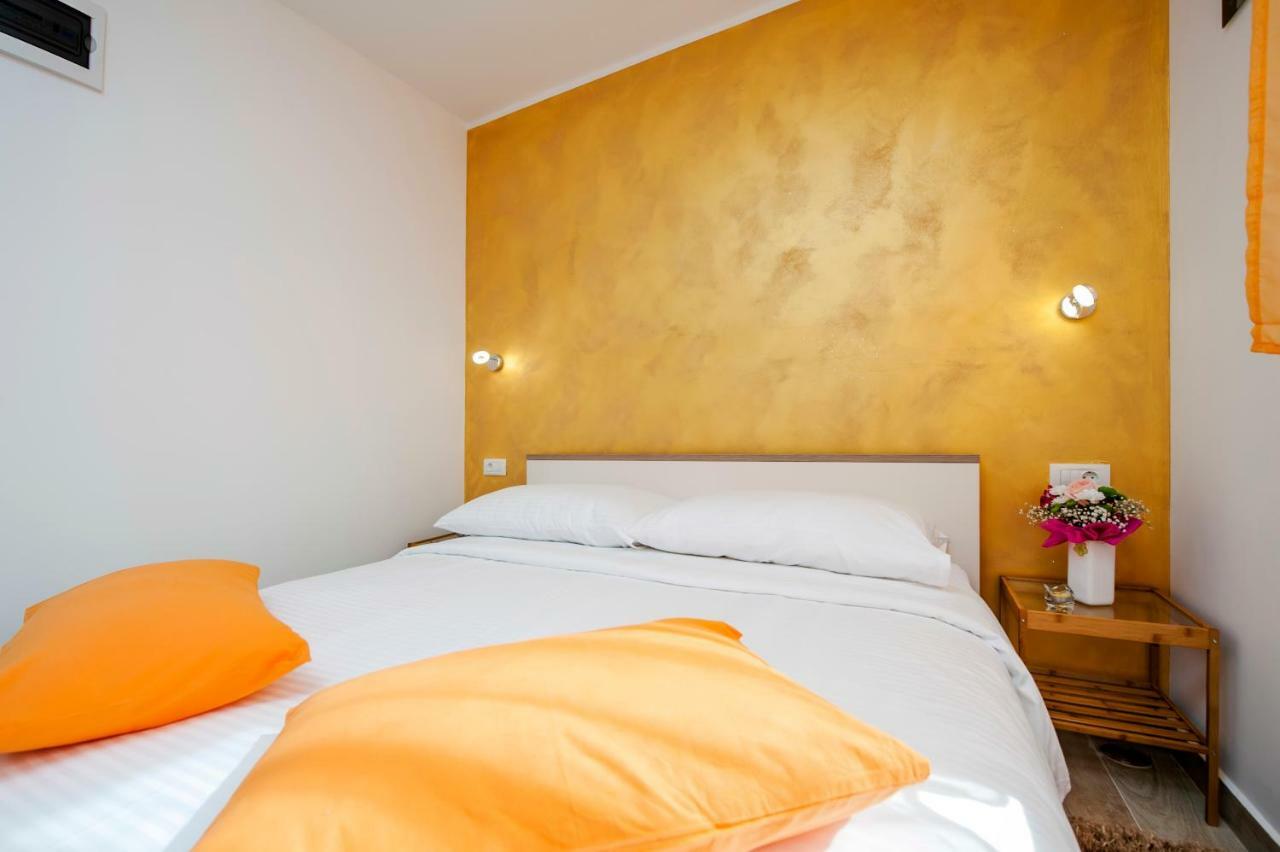 Apartment And Studio Tereza Ρόβινι Εξωτερικό φωτογραφία